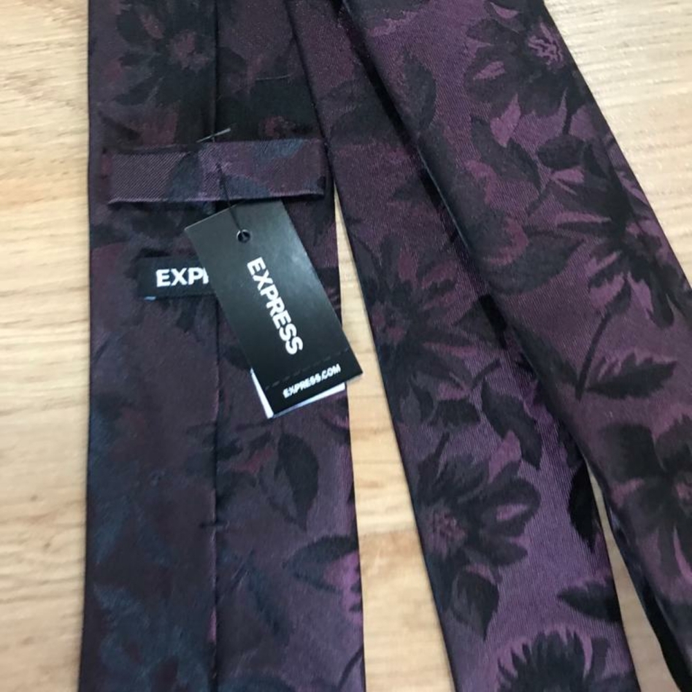 Express tie - Picture 3 of 3